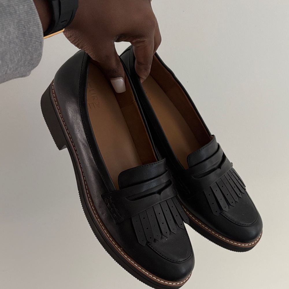 Naturalizer Black Fringe Loafers